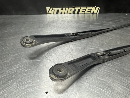 04-06 PONTIAC GTO WINDSHIELD WIPER ARMS OEM #N307