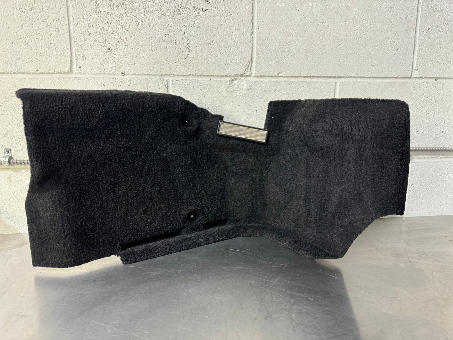 1997-2004 CORVETTE C5 LH DRIVER SIDE REAR CONVERTIBLE CARGO CARPET 10409818