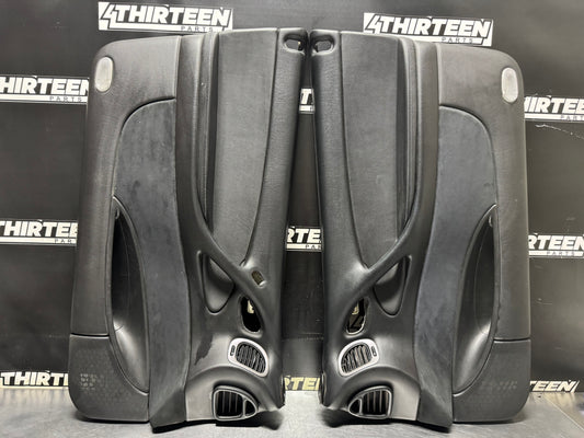 04-06 PONTIAC GTO  BLK DOOR PANEL SET LH AND RH #N430