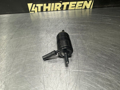 97-04 C5 CORVETTE WINDSHIELD WASHER PUMP OEM 22144914 #N945