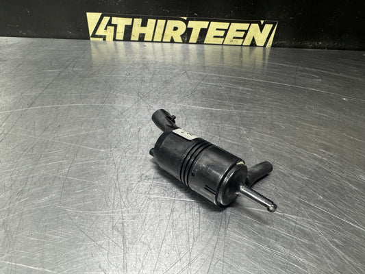 97-04 C5 CORVETTE WINDSHIELD WASHER PUMP OEM 22144914 #N945