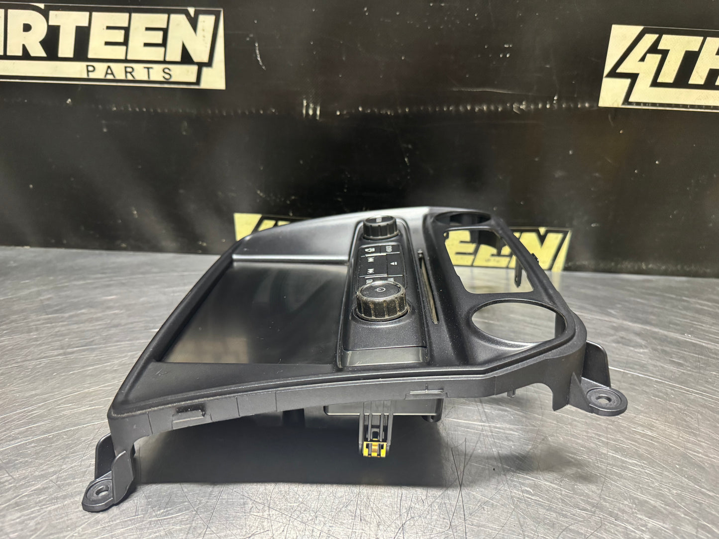 14-18 CHEVY SILVERADO GMC SIERRA CENTER DASH RADIO DISPLAY 815372982 OEM #N598