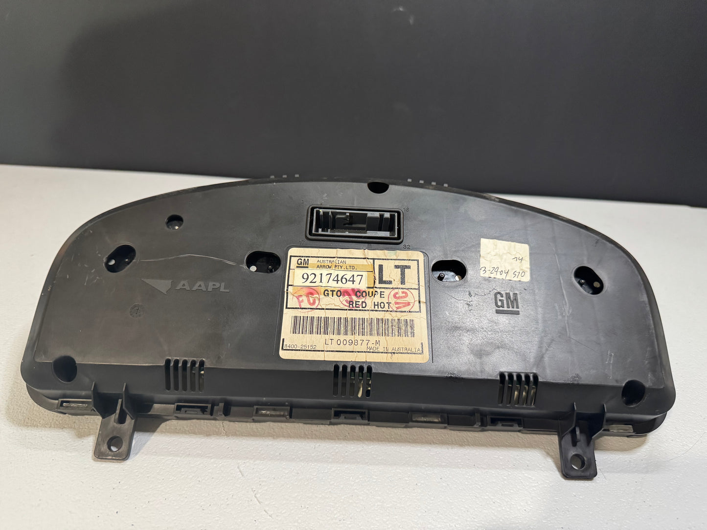 04-06 PONTIAC GTO INSTRUMENT GAUGE CLUSTER RED 92174647 OEM #K10