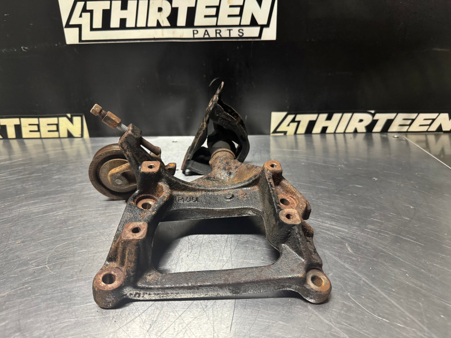99-00 HONDA CIVIC SI (EM1) B16A2 P30 AC BRACKET OEM #N213