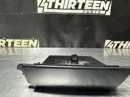 04-06 PONTIAC GTO CENTER CONSOLE LOWER COMPARTMENT #N136