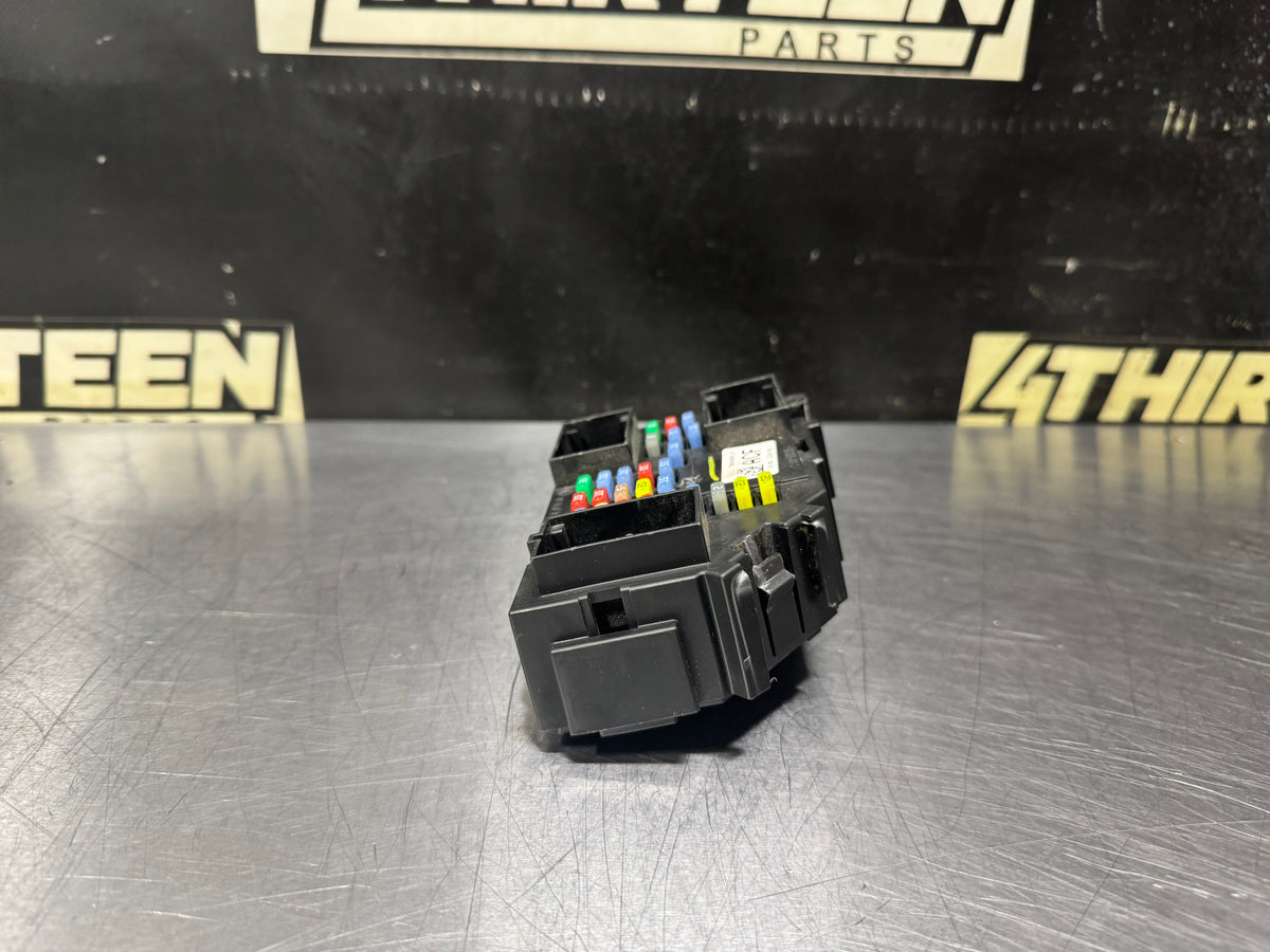 07-13 CHEVY SILVERADO FUSE JUNCTION BOX 20828609_01 OEM #N990