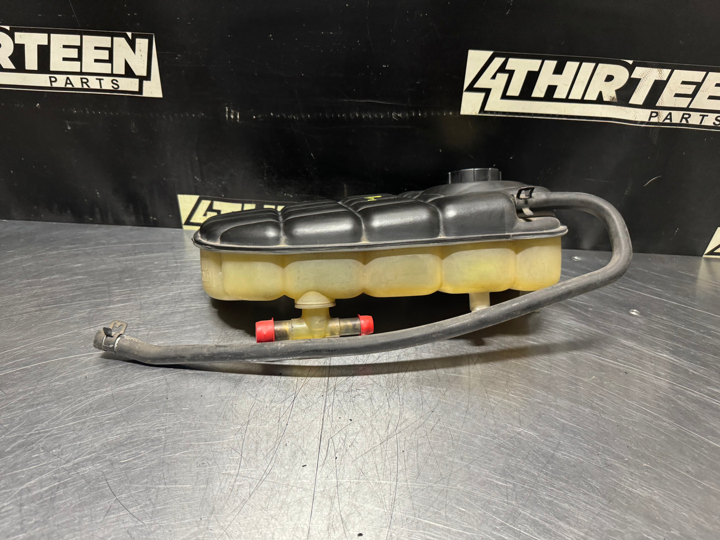 1997-2004 C5 CORVETTE COOLANT RESERVOIR  OEM 10229487 #485