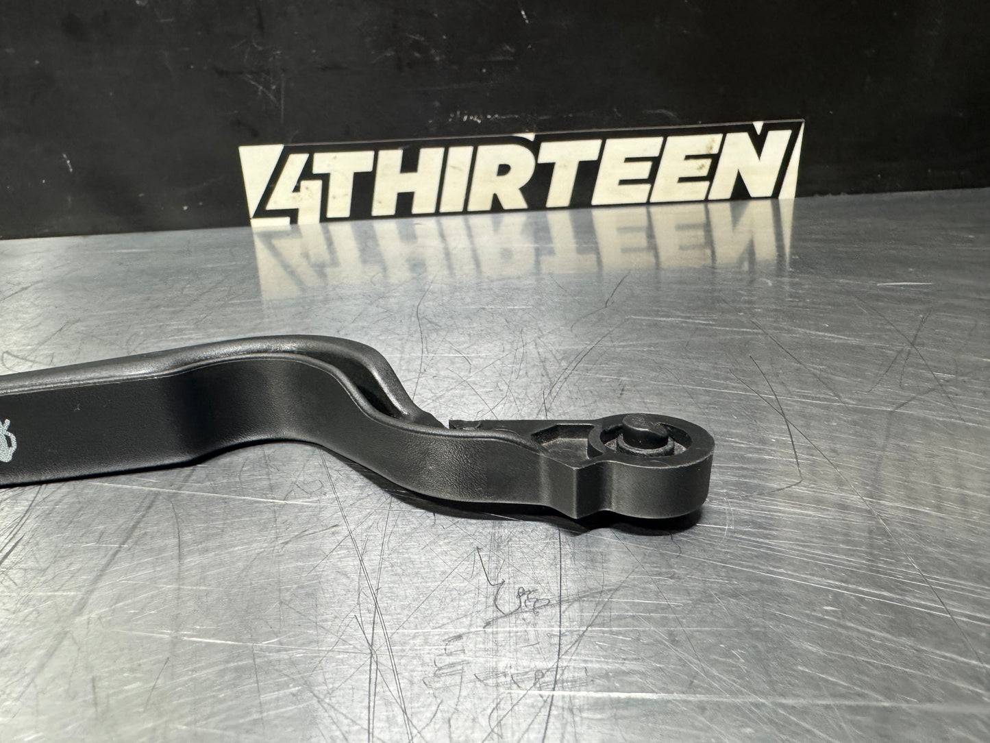 04-06 PONTIAC GTO HOOD RELEASE LEVER OEM #L435
