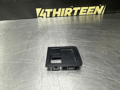 04-06 PONTIAC GTO TRACTION CONTROL SWITCH BEZEL 92111639 OEM #N946