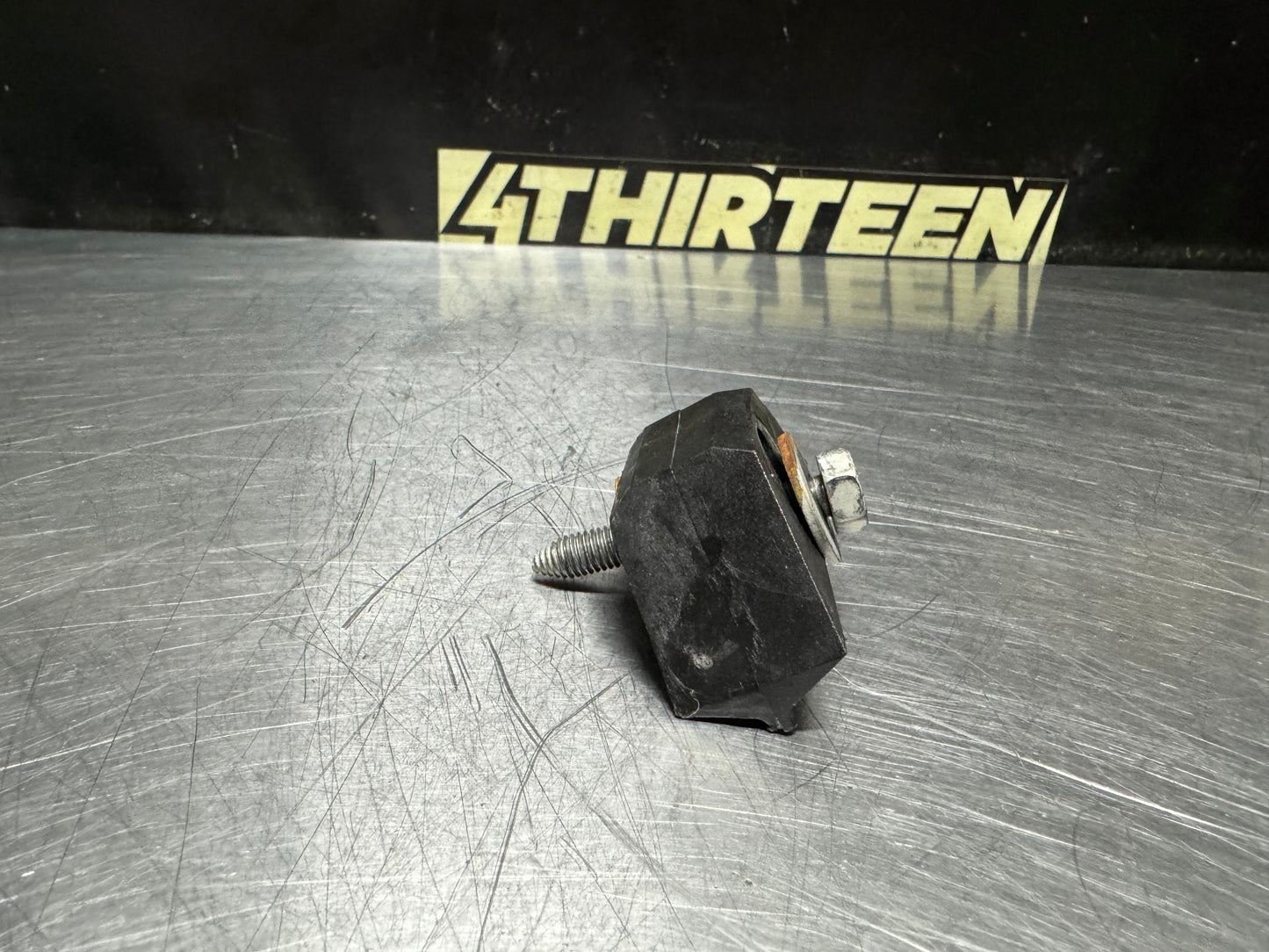 97-04 C5 CORVETTE BATTERY TIE DOWN CLAMP OEM #N676