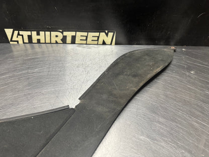 04-06 PONTIAC GTO RH BLK CONSOLE TRIM PANEL 92156766 OEM #N308