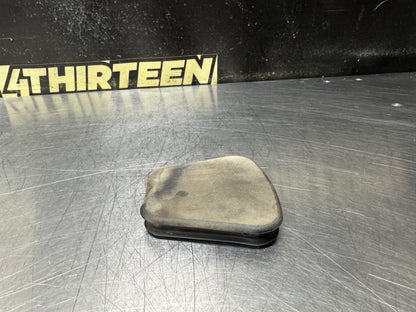 97-04 C5 CORVETTE TORQUE TUBE INSPECTION COVER PLUG 12551987 OEM #X32