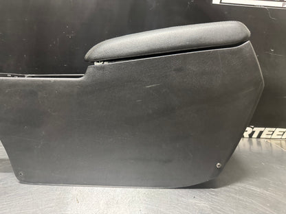 04-06 PONTIAC GTO CENTER CONSOLE ASSEMBLY WITH ARMREST OEM #N312