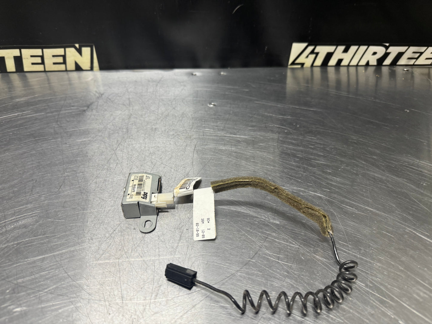 97-04 C5 CORVETTE RADIO ANTENNA BUFFER MODULE 09351701 OEM #N235