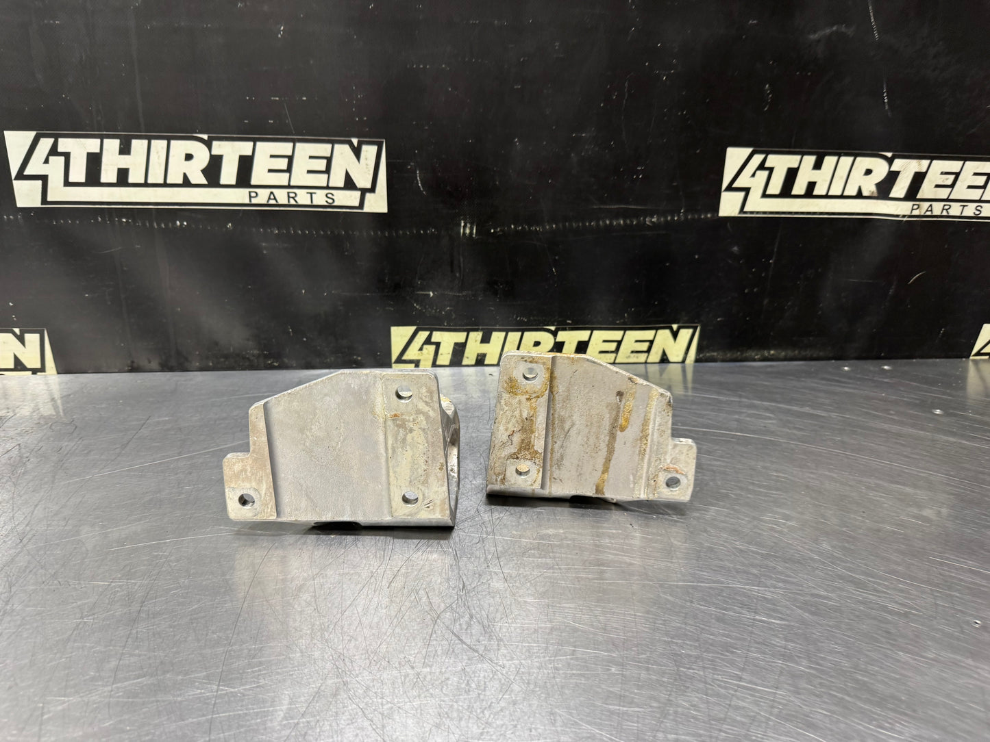 1997 - 2004 CORVETTE C5 OEM MOTOR MOUNT PEDESTALS 10260642 10260643 #N823