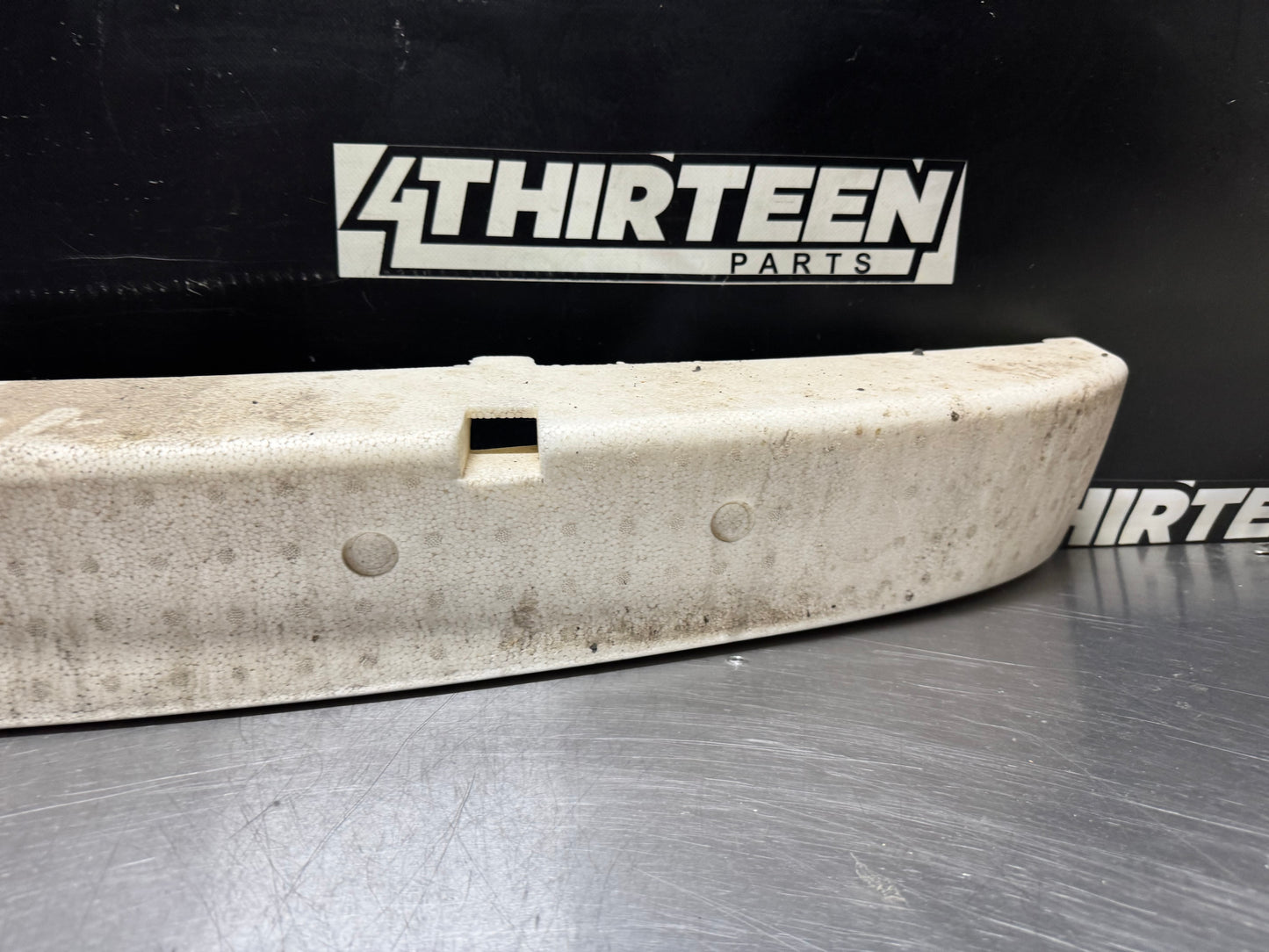 04-06 PONTIAC GTO REAR BUMPER ENERGY ABSORBER OEM 92119495 #N432