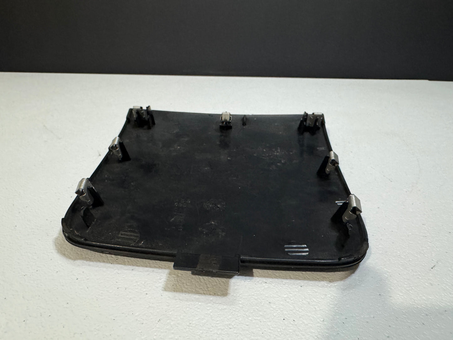 04-06 PONTIAC GTO RADIO DASH BEZEL TOP TRIM OEM #K8