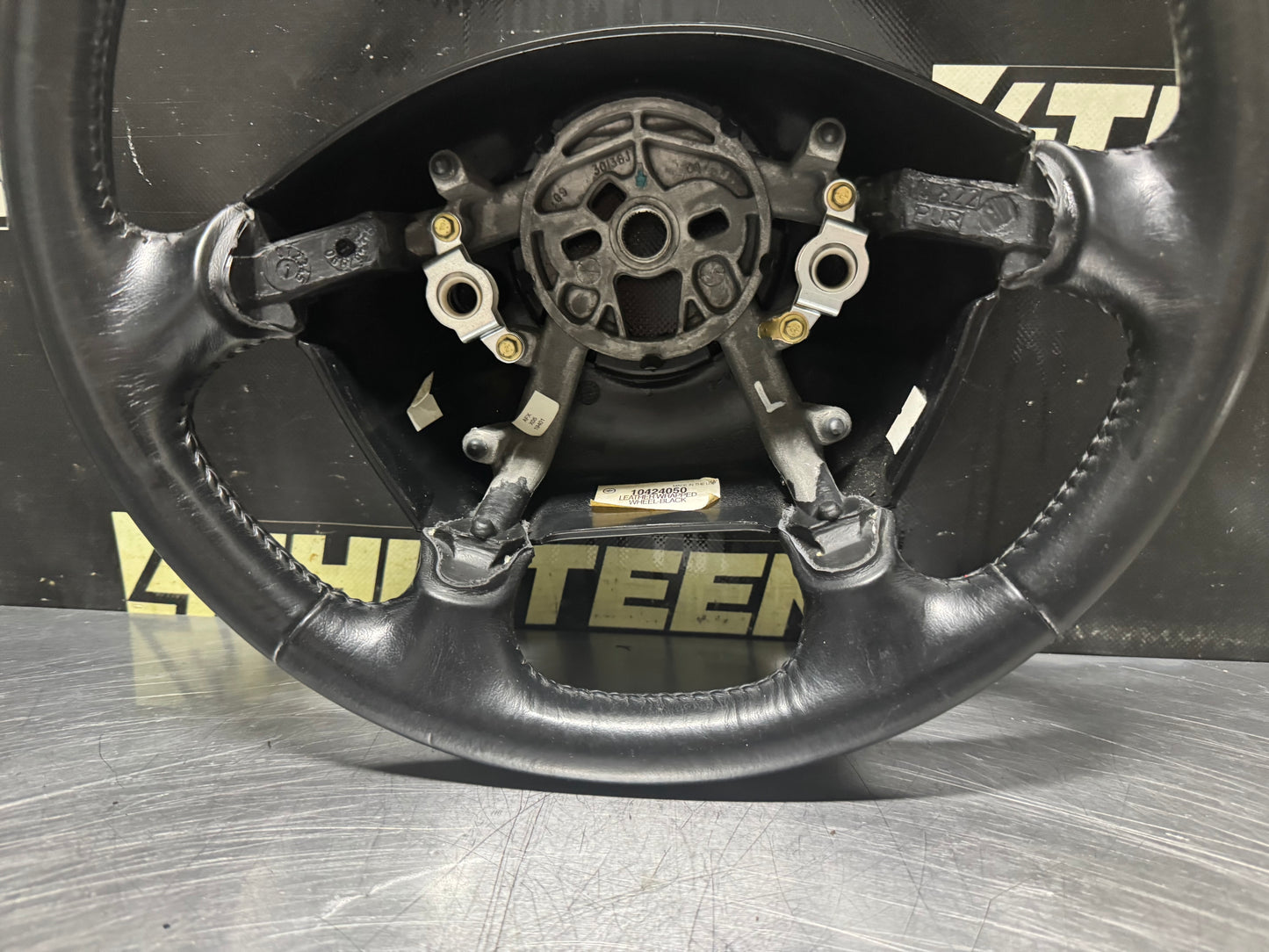1997 - 2004 CORVETTE C5 OEM STEERING WHEEL EBONY 10424050 OEM #N566