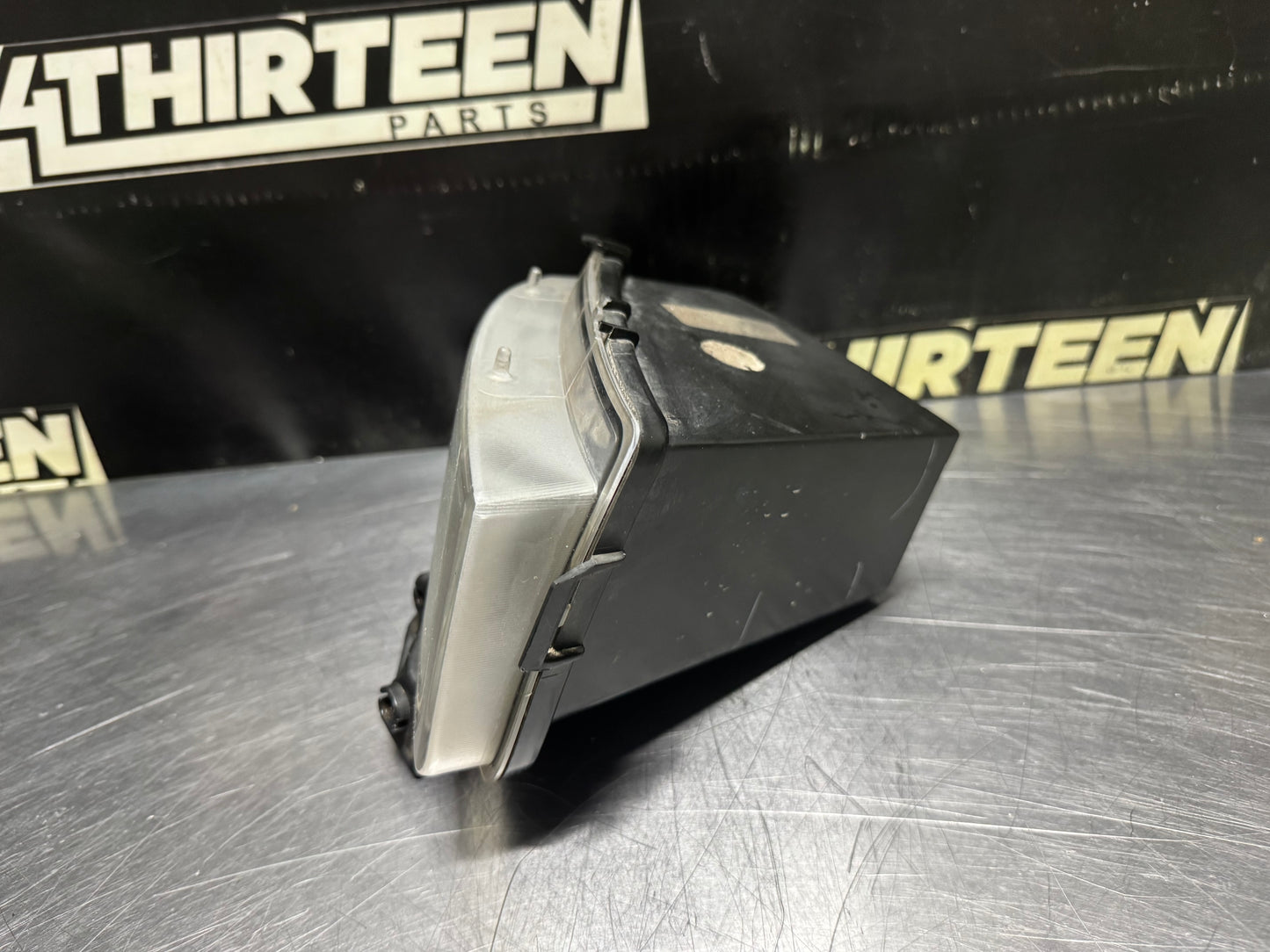 05-13 C6 CORVETTE PASSENGER SIDE RH FOG LIGHT OEM 25942592 #N686