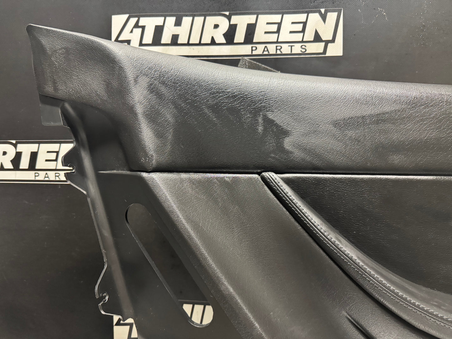 04-06 PONTIAC GTO LH REAR INTERIOR QUATER PANEL TRIM BLCK 9211961 OEM #N465