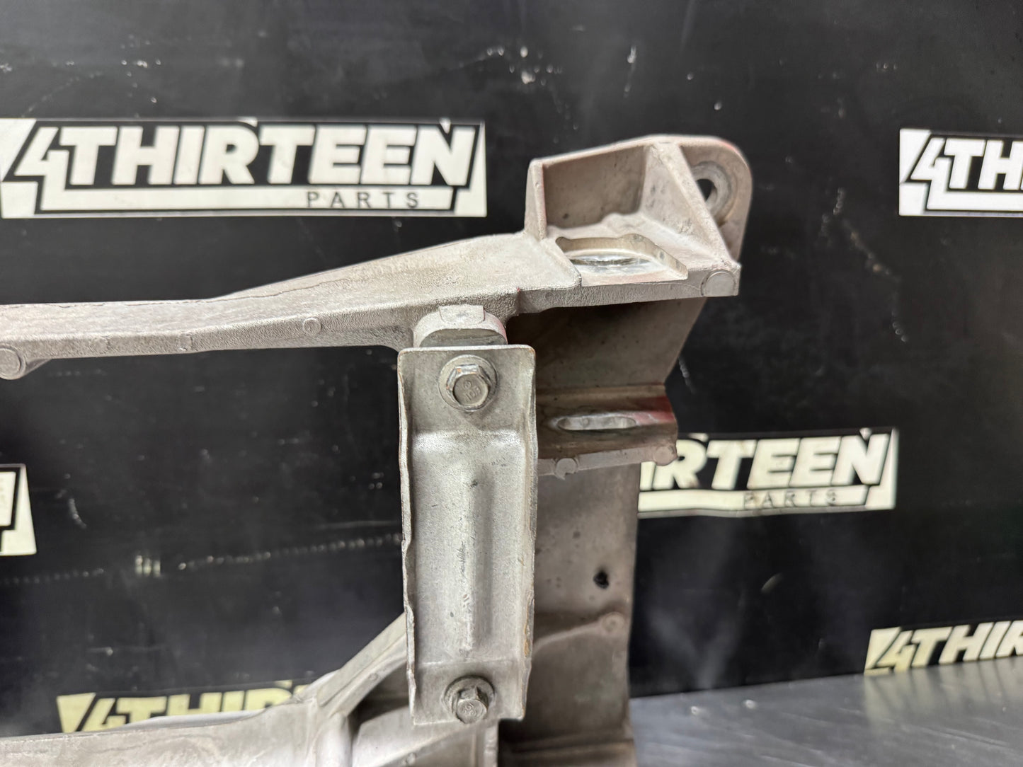 1997 - 1998 C5 CORVETTE REAR SUBFRAME CRADLE 10317602 OEM #N822