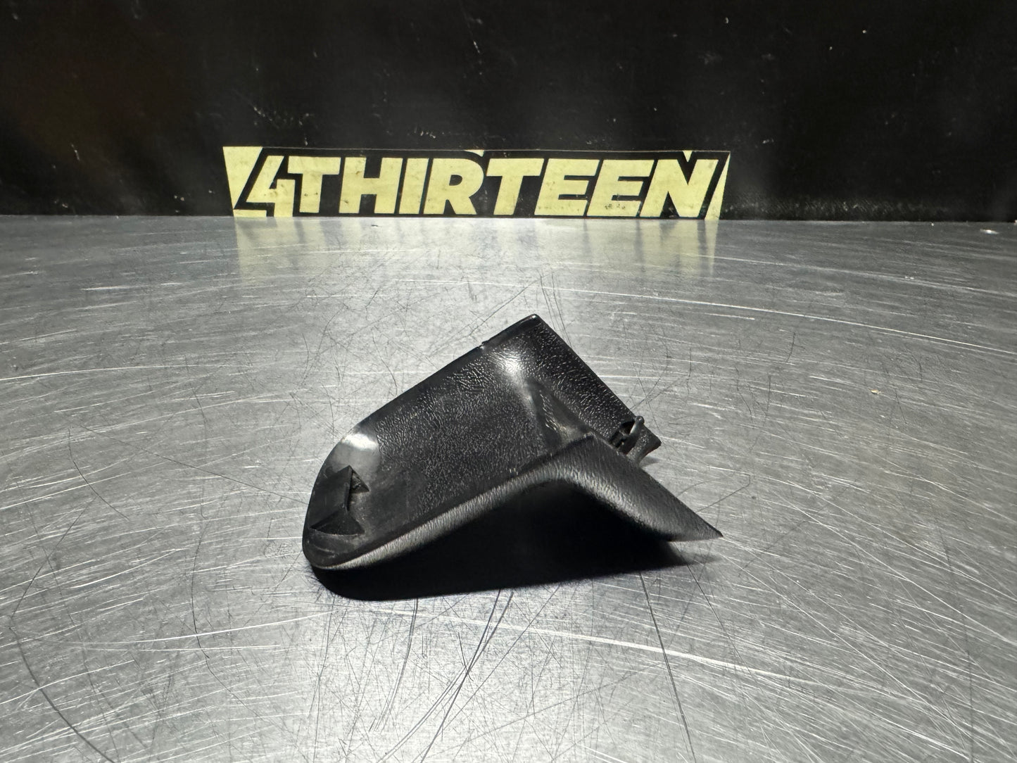 97 -04 CORVETTE C5 SEAT TRACK COVER #N595