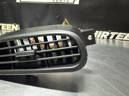1997-2004 CORVETTE C5 USED OEM CENTER DASH VENT #N168