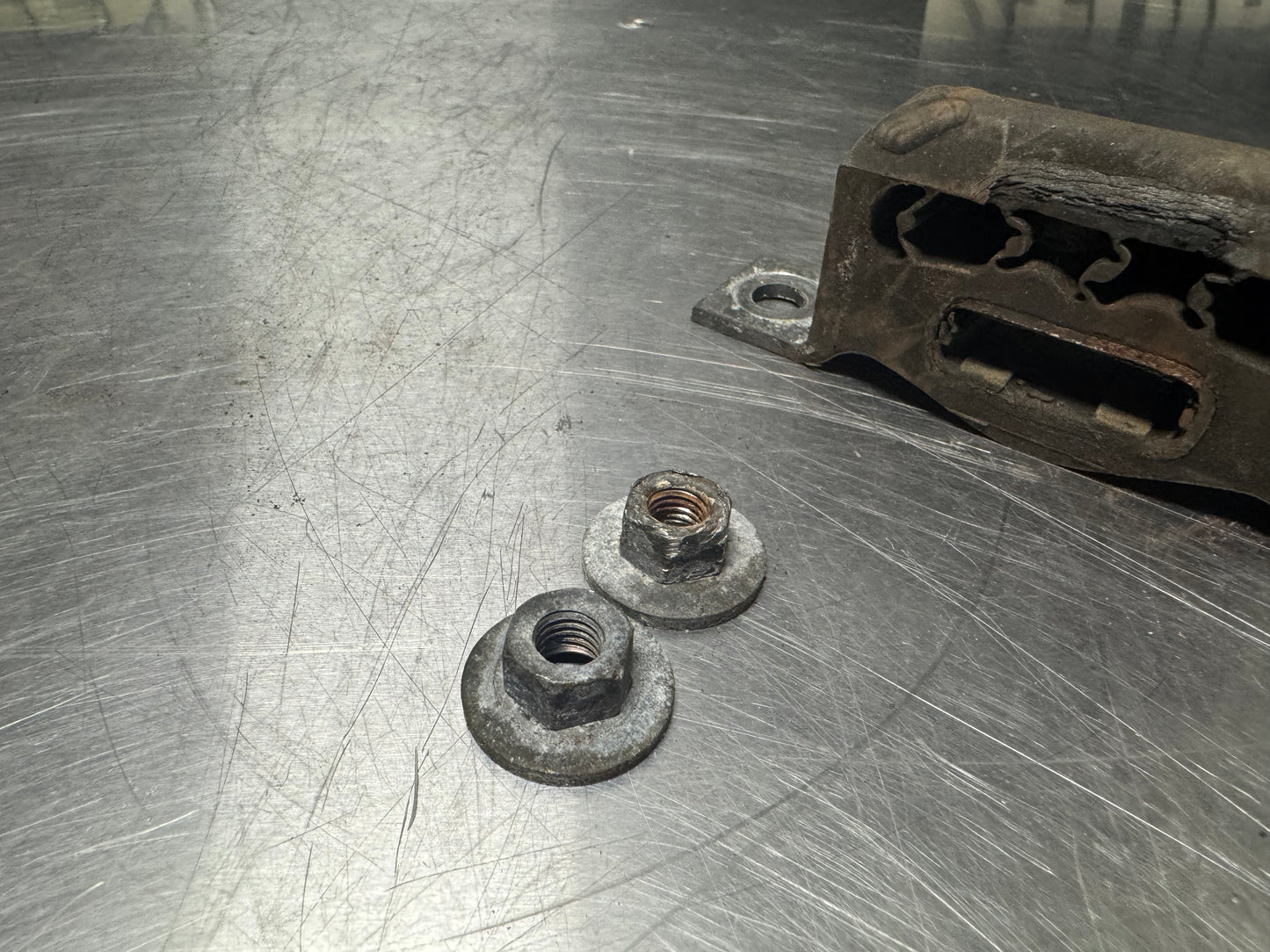 1997-2004 C5 CORVETTE REAR RUBBER EXHAUST HANGER #N122