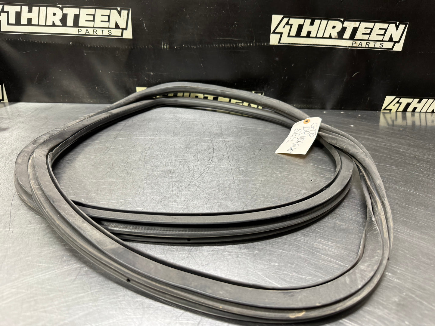 04-06 PONTIAC GTO LH DRIVER DOOR SILL WEATHER STRIP SEAL OEM #N718