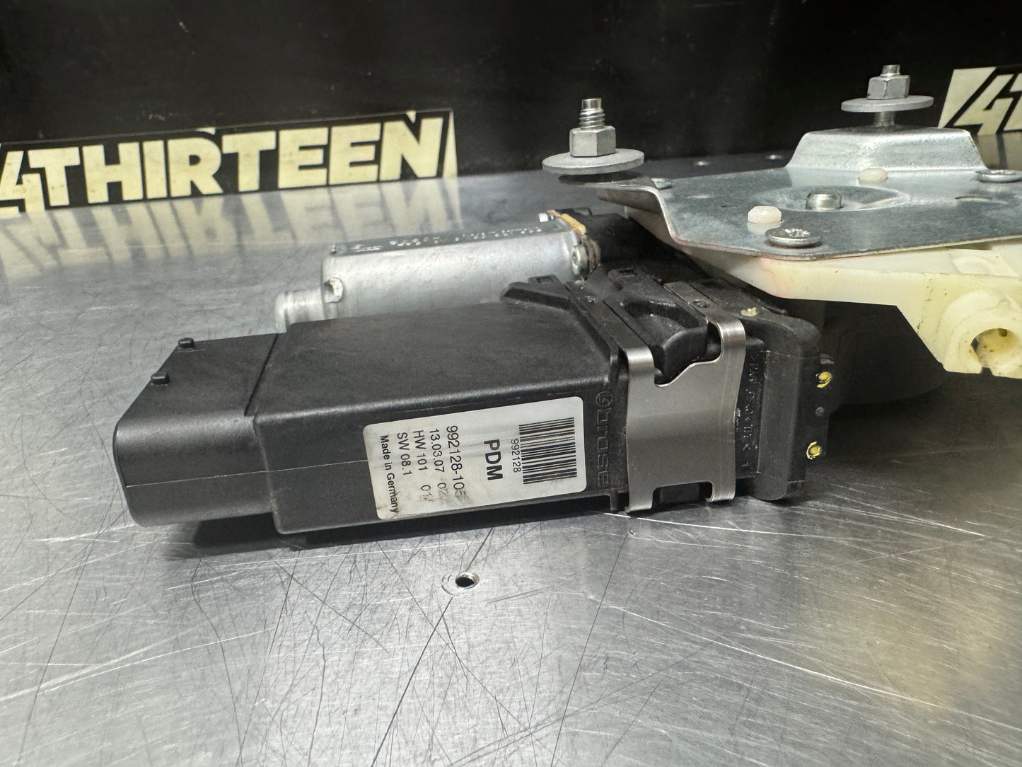 05-13 CORVETTE C6 RH PASSENGER WINDOW REGULATOR MOTOR OEM #N336