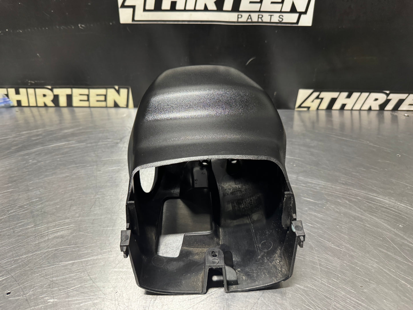 04-06 PONTIAC GTO STEERING COLUMN COVER OEM #N133