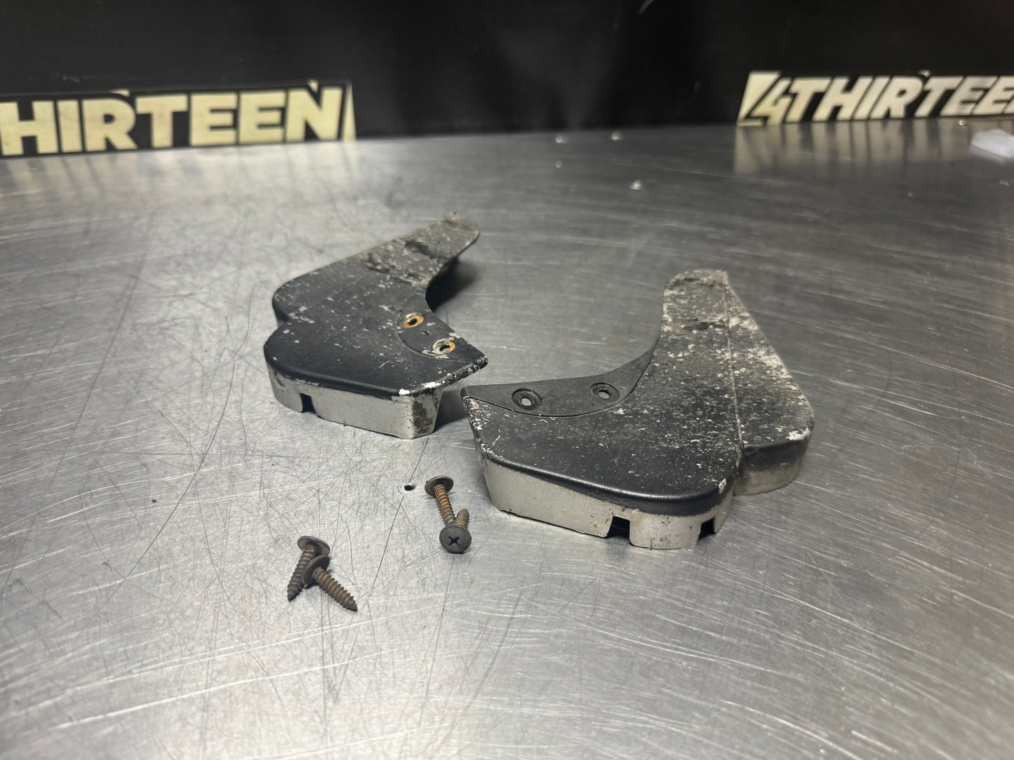 2004 PONTIAC GTO SIDE SKIRT ROCKER END CAPS OEM #N356
