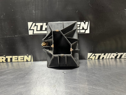97-04 C5 CORVETTE BATTERY TRAY OEM 10268430 #N160