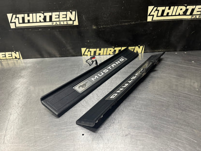 15-17 FORD MUSTANG GT ILLUMINATED DOOR SILLS PAIR #V1