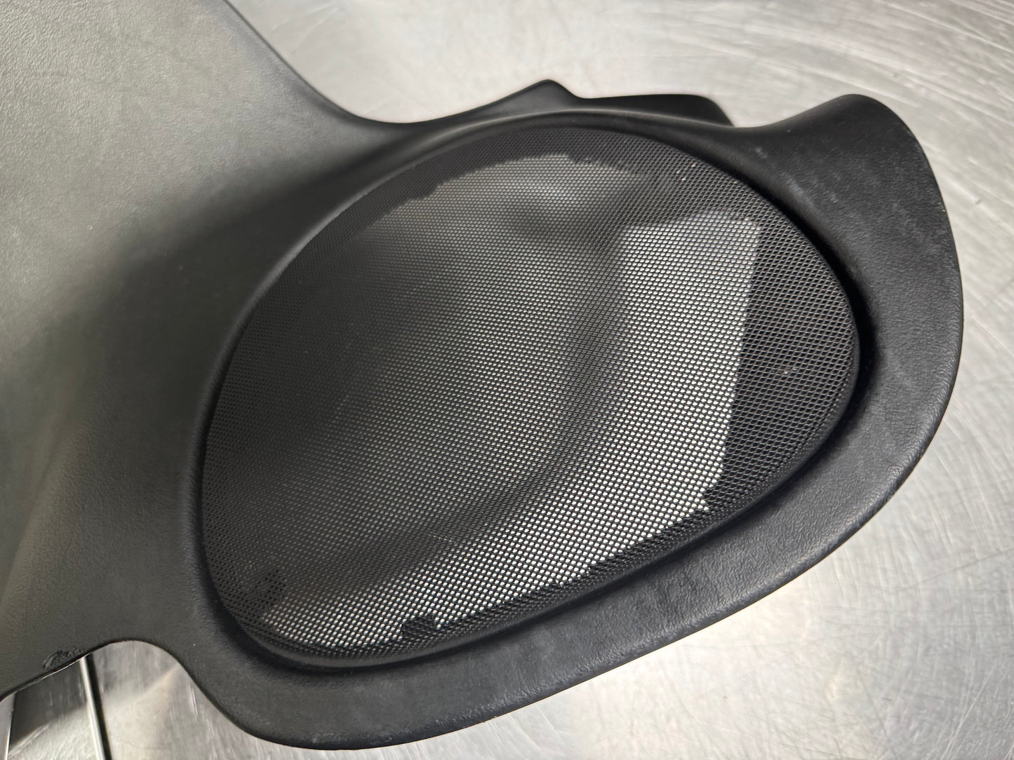 97-04 CORVETTE C5 INTERIOR RH PASSENGER B-PILLAR PANEL 10269543 OEM #N735