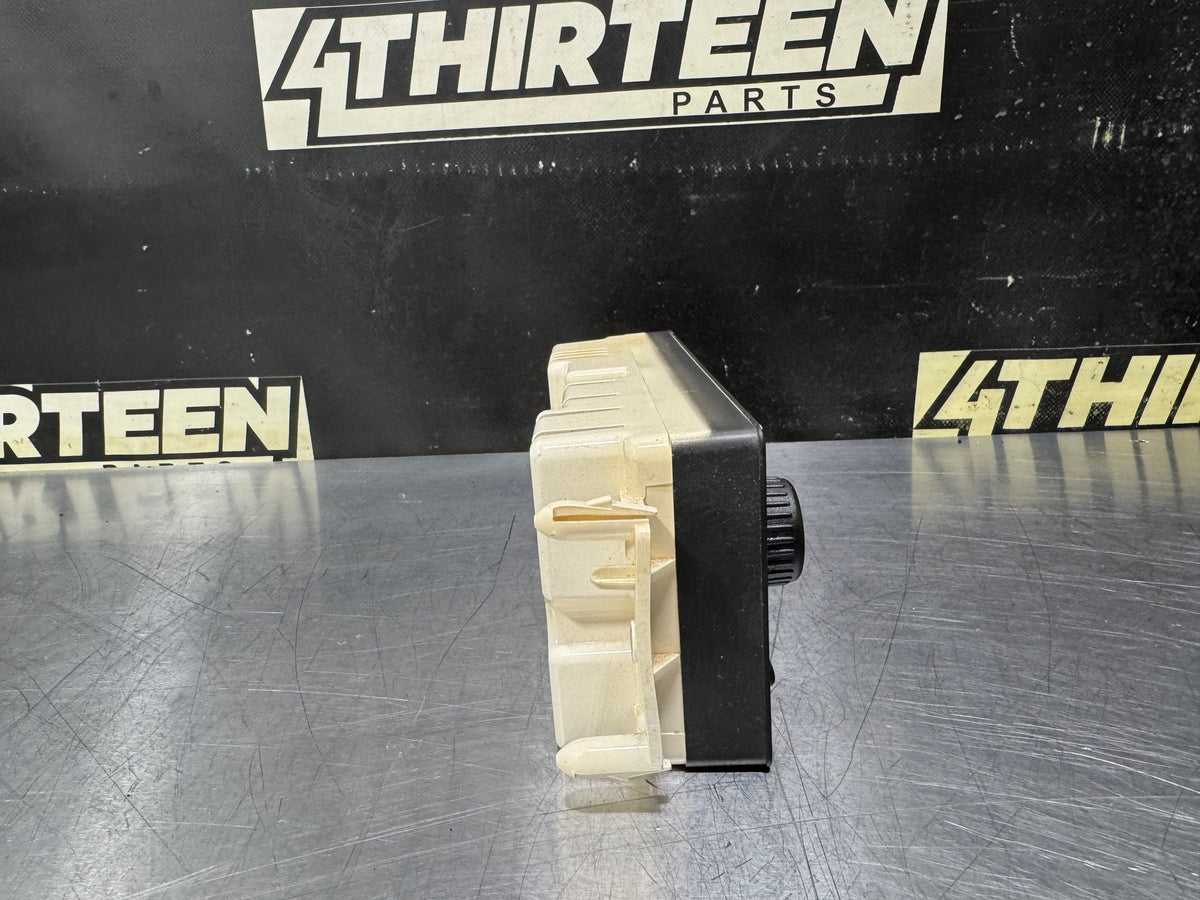 03-06 CHEVROLET SILVERADO CLIMATE CONTROL MODULE 10367041 OEM #N984
