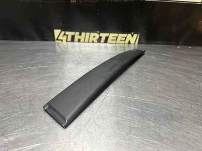 04-06 PONTIAC GTO EXTERIOR B PILLAR WINDOW TRIM RH SIDE 92093112 OEM #N591