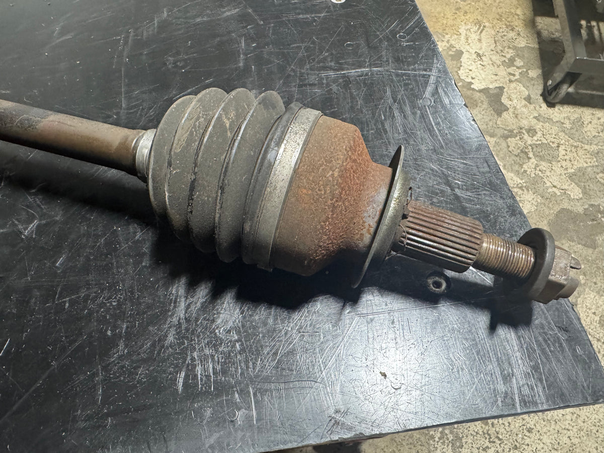 2015-2023 Ford Mustang Rear RIGHT PASSENGER Axle FR33-4K138-BC OEM #N912