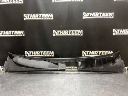 04-06 PONTIAC GTO WINDSHIELD COWL OEM 92054218 #N453
