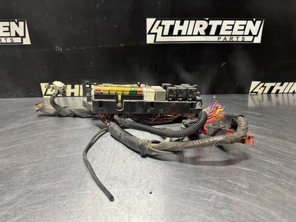 04-06 PONTIAC GTO FUSE BOX #N139