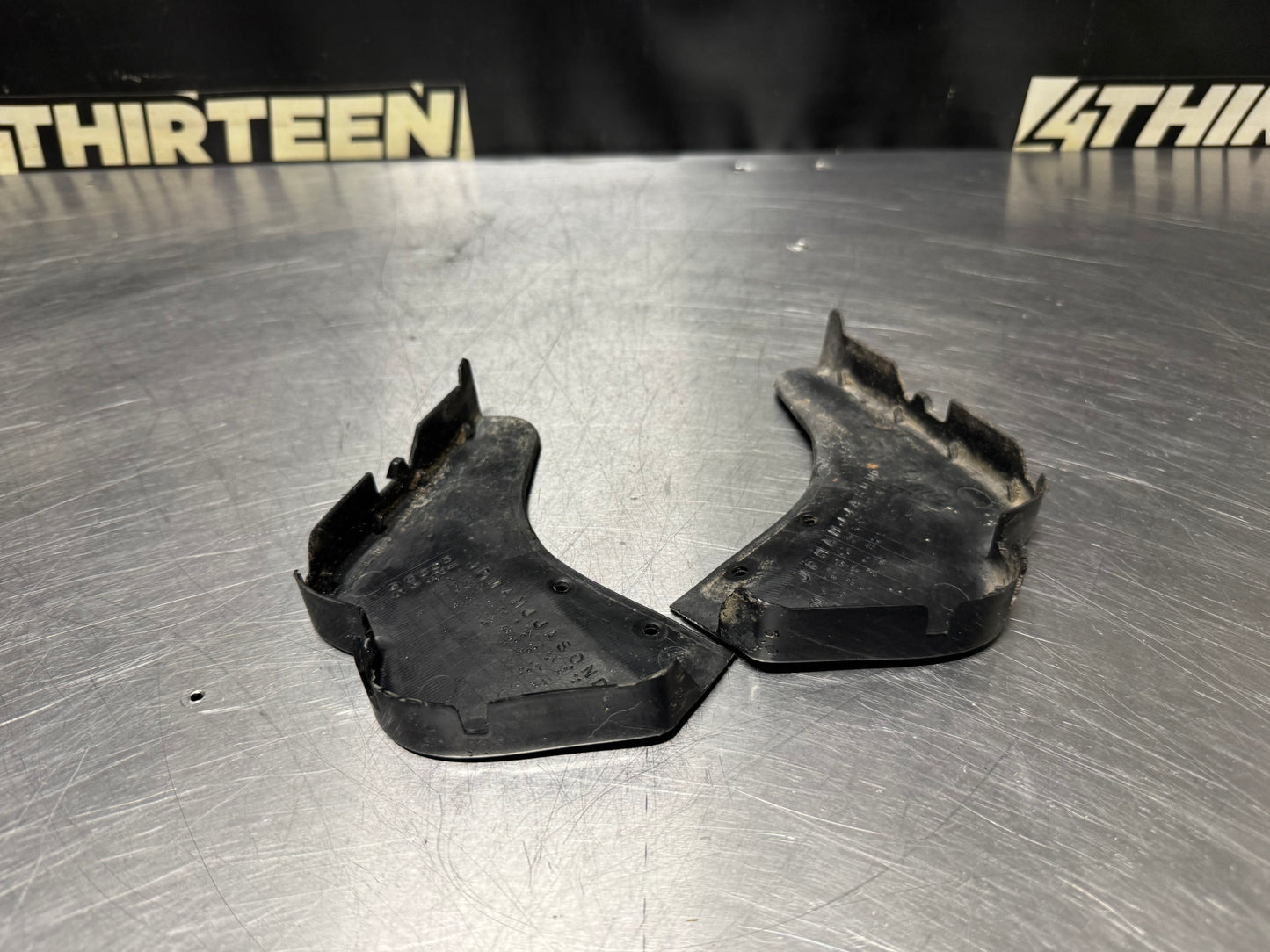 2004 PONTIAC GTO SIDE SKIRT ROCKER END CAPS BLK OEM #N244