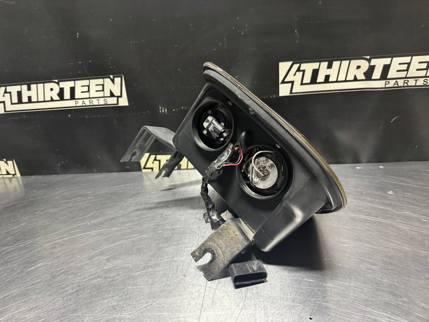 97-04 C5 CORVETTE RH PASSENGER DUAL PROJECTOR HEADLIGHT #N367