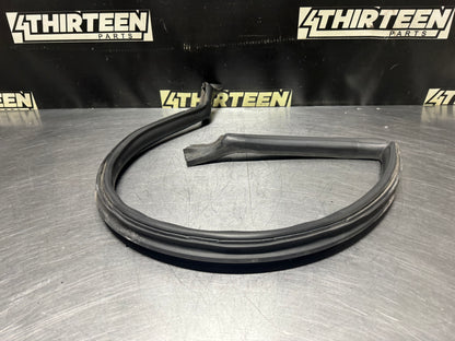 01-04 C5 Z06 FRC CORVETTE RH PASSENGER DOOR SEAL OEM #N553
