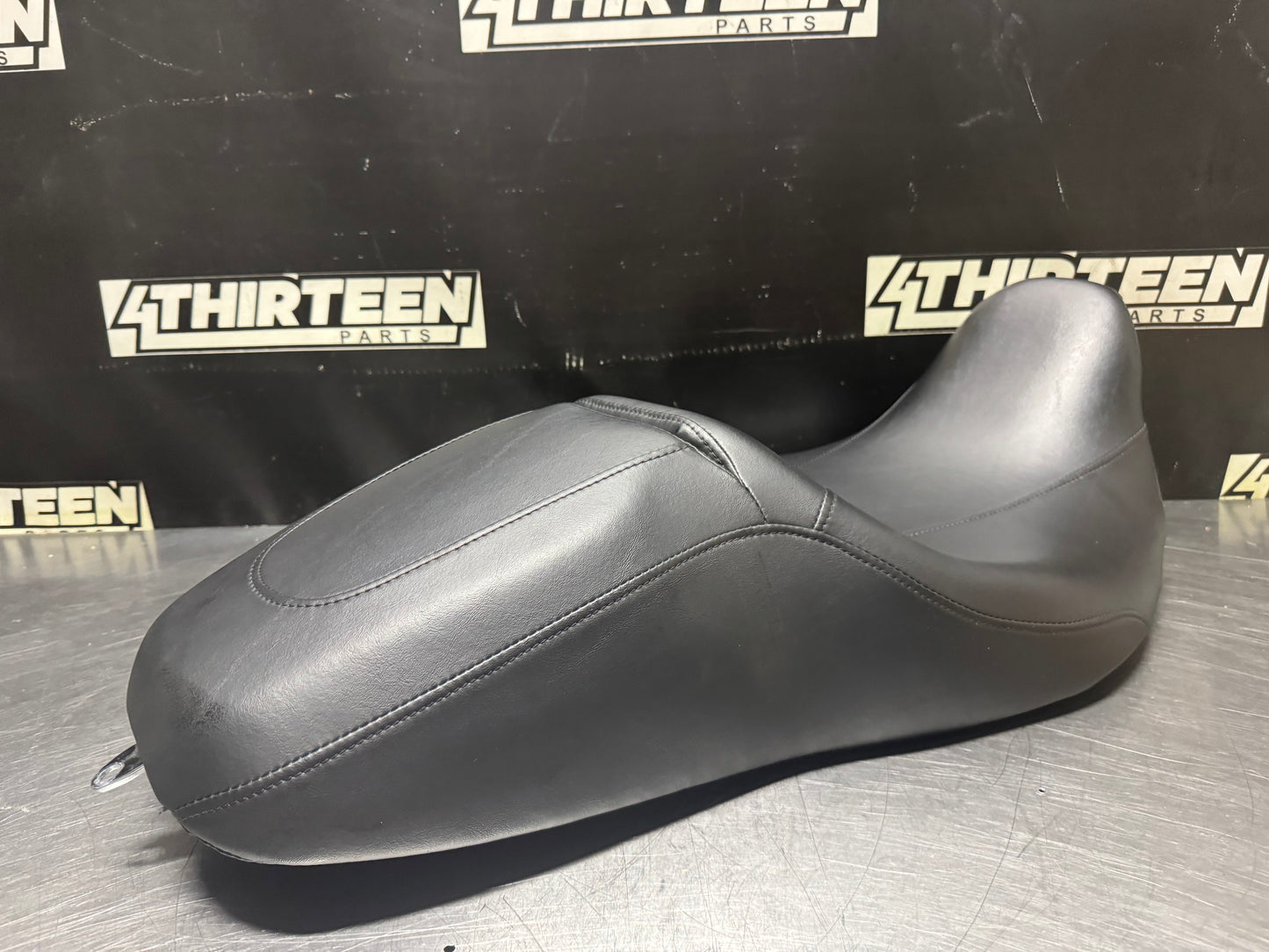 08-25 HARLEY DAVIDSON ROAD GLIDE TOURING SUNDOWNER LOW DEEP SEAT OEM #N562