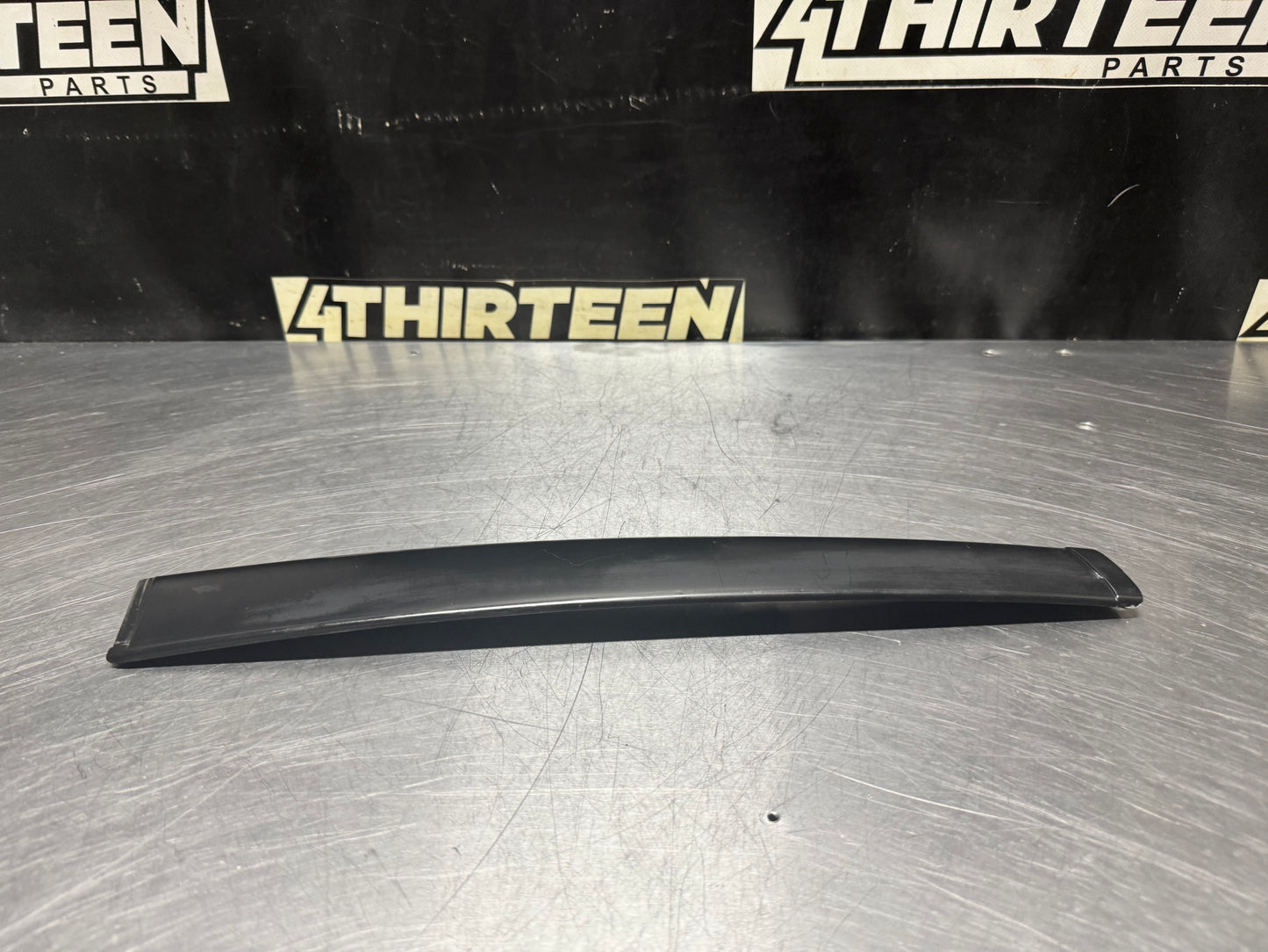 04-06 PONTIAC GTO EXTERIOR B PILLAR WINDOW TRIM LH SIDE 92093111 OEM #N311