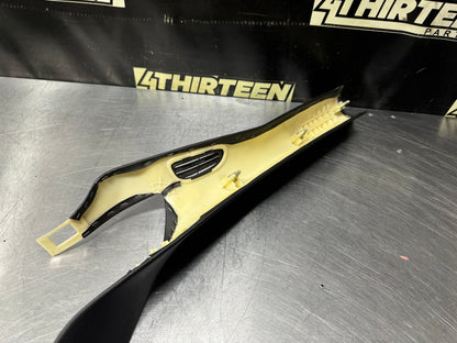05-13 C6 CORVETTE A-PILLAR TRIM PANEL MOLDING RH #N792