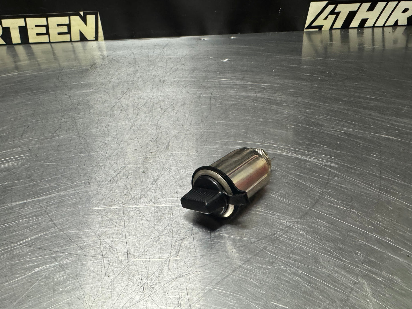 97-04 C5 CORVETTE CIGARETTE LIGHTER SOCKET OEM #N251
