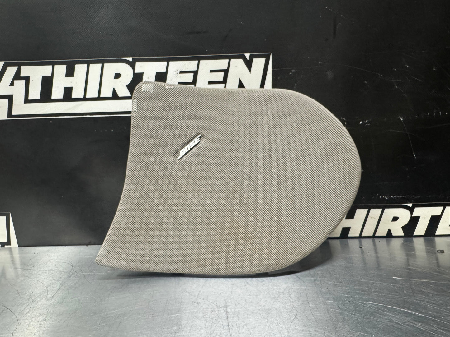 1997-2004 C5 CORVETTE RH DOOR SPEAKER COVER SHALE OEM #L404