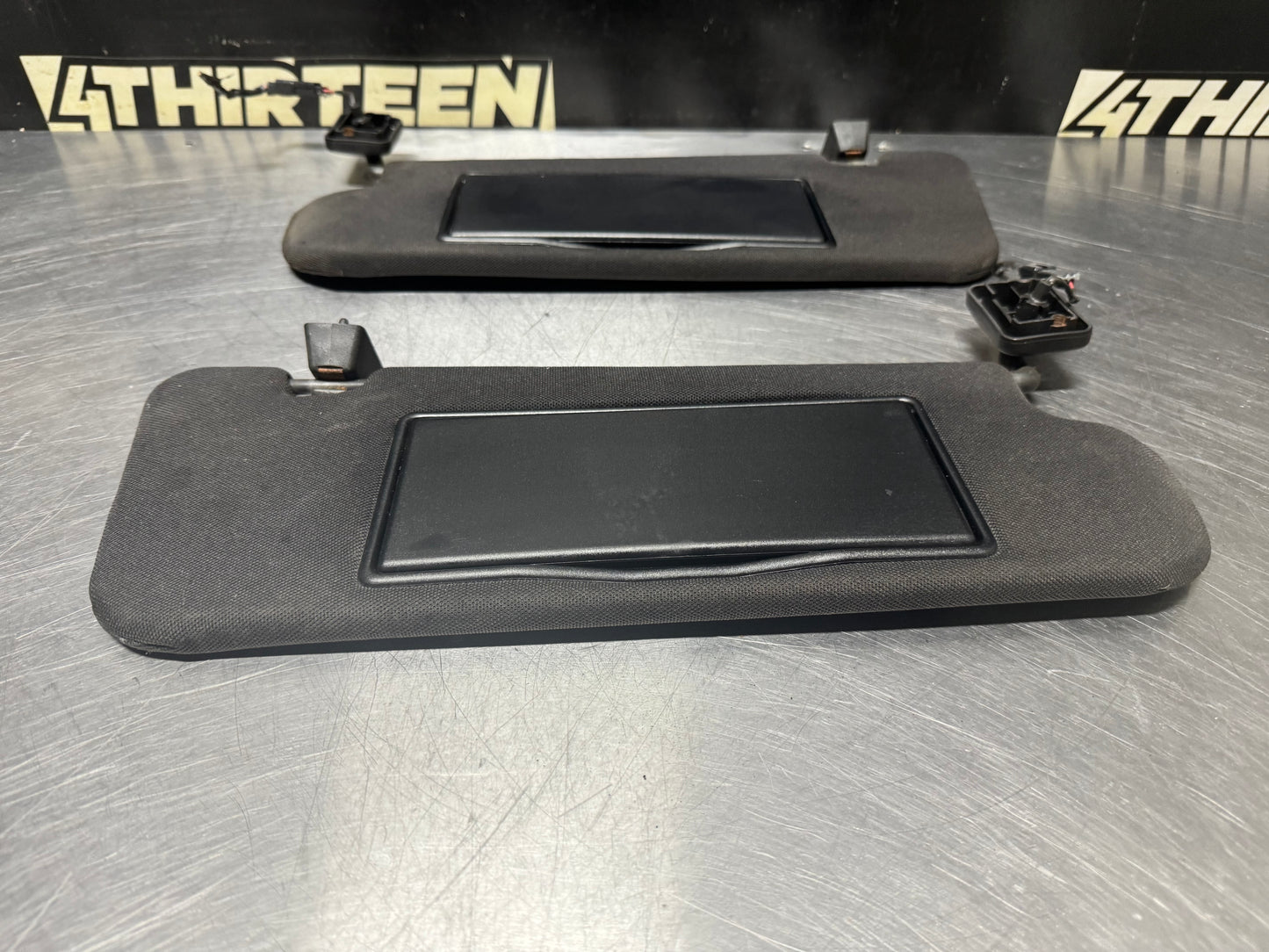 04-06 PONTIAC GTO SUN VISOR SET LH AND RH SIDE DRIVER AND PASSENGER SIDE #N302