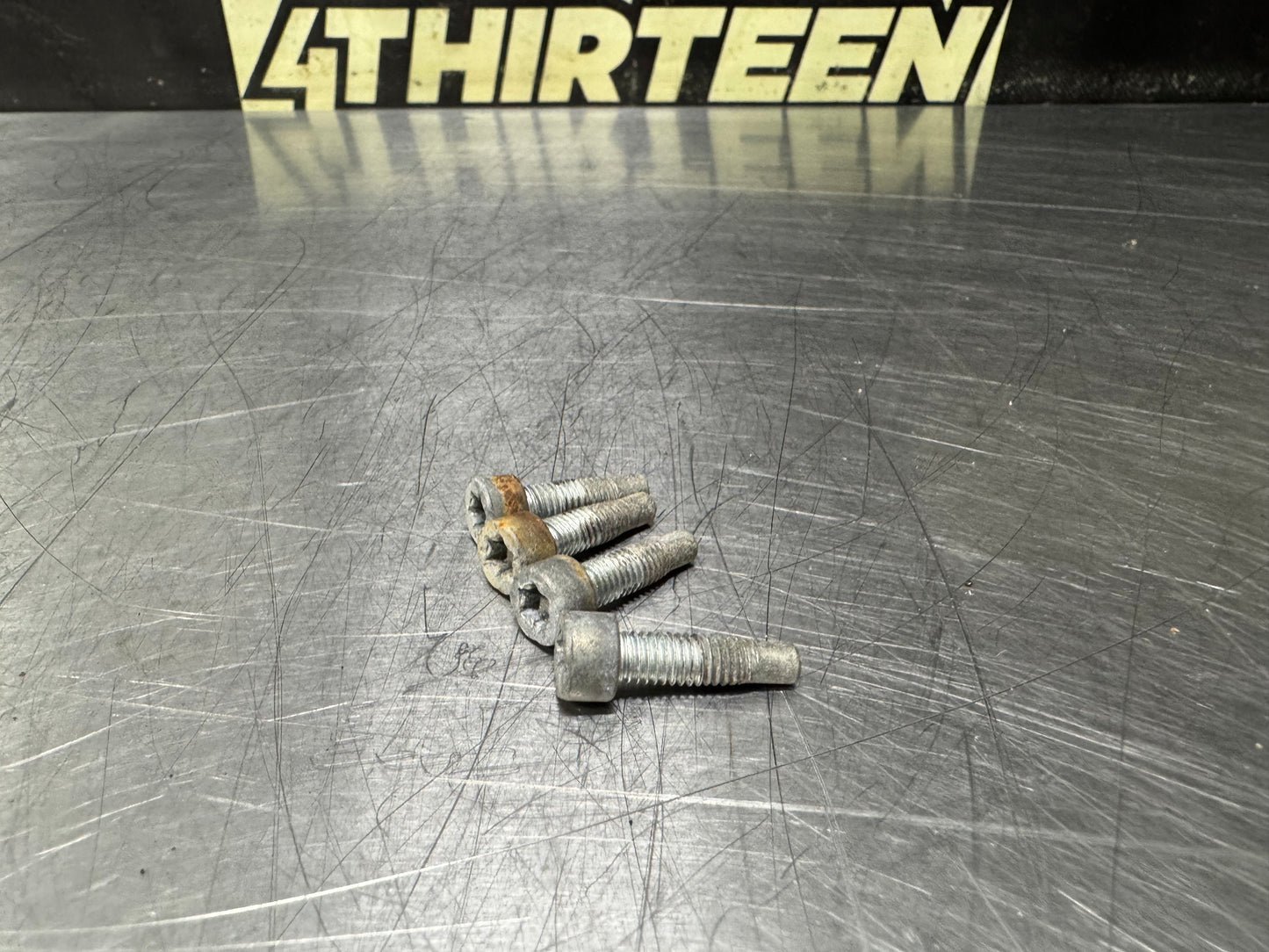 04-06 PONTIAC GTO HOOD TO HOOD STRUT BOLTS OEM #N706